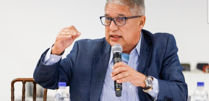 Rosemberg cobra explicações de ACM Neto sobre elo político com investigados do Banco Master