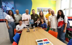 Leia mais sobre o artigo Jerônimo Rodrigues visita escola estadual de referência em tempo integral com ministro Guilherme Boulos