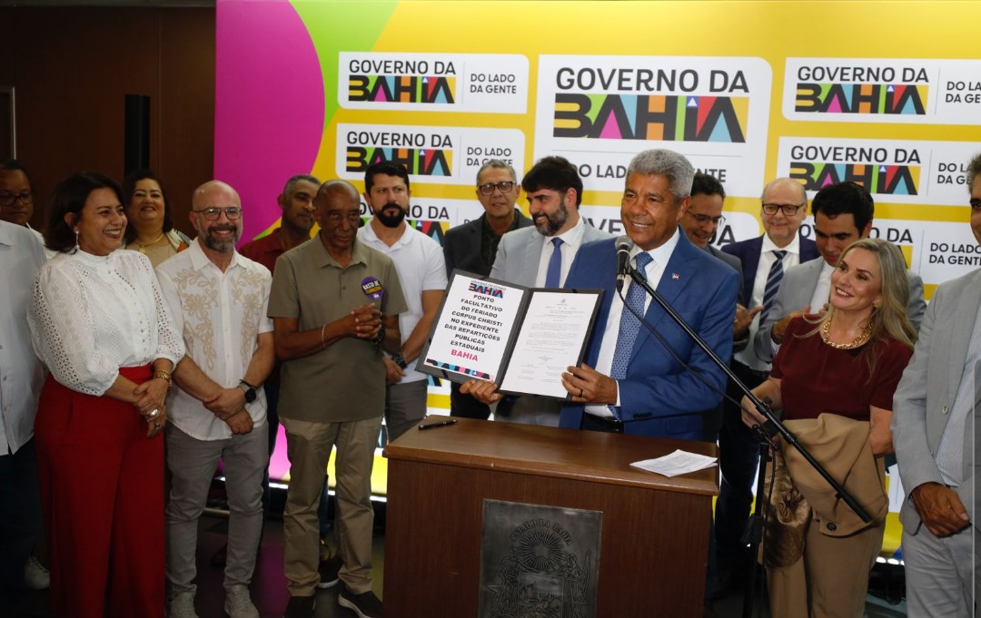 Jerônimo Rodrigues anuncia ponto facultativo na sexta-feira (5), após feriado de Corpus Christi