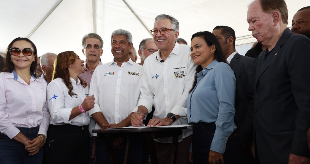 Governo Federal e Estado assinam ordem de serviço para maternidade com 117 leitos em Lauro de Freitas