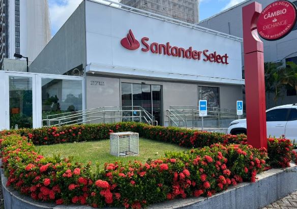 Recém-formados na Bahia podem se inscrever em programa global de trainee lançado pelo Santander