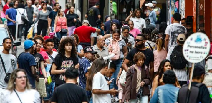 Salários diminuem pobreza em 22 regiões metropolitanas