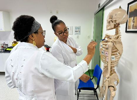 Monte Tabor abre seleção para curso técnico em Enfermagem com bolsas gratuitas em Salvador