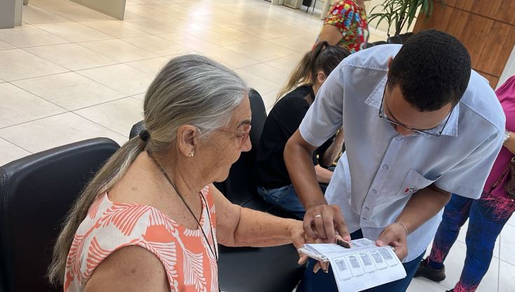 SAC realiza atendimento exclusivo a idosos neste sábado (13)8ª edição do Projeto Cidadão 60+ acontece em postos da capital e RMS, interior e SAC Móvel
