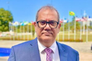 Leia mais sobre o artigo Carlos Muniz confirma votação de projetos do Executivo e dos vereadores na próxima quarta
