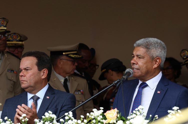 Governador anuncia concurso público para a Polícia Militar e Corpo de Bombeiros com mais de 3300 vagas