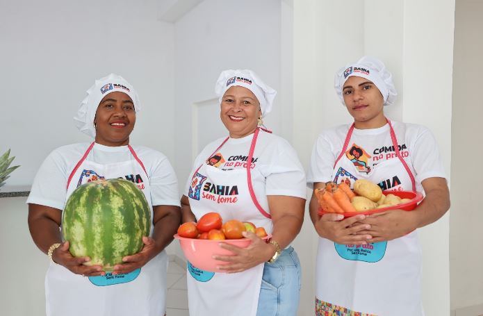 Escola modernizada, pavimentação e combate à fome marcam agenda do governador em Riacho de Santana