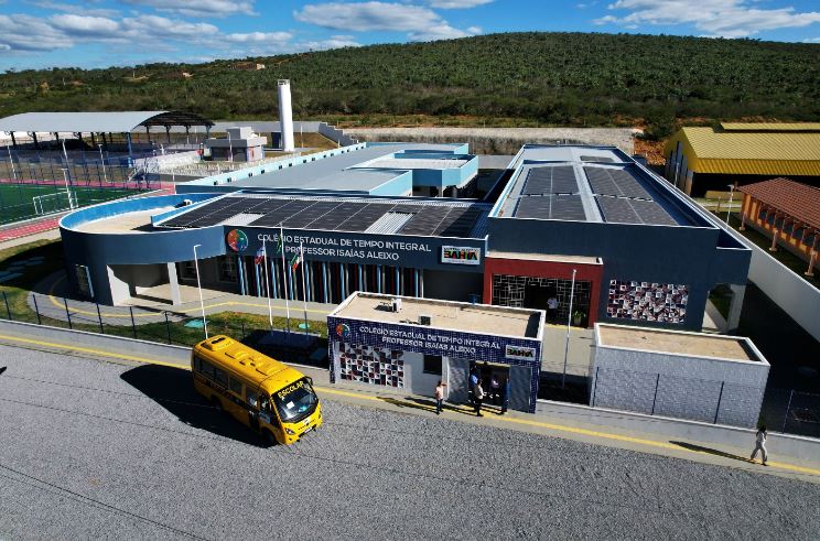 Nova sede de colégio estadual amplia estrutura do ensino integral em Irajuba