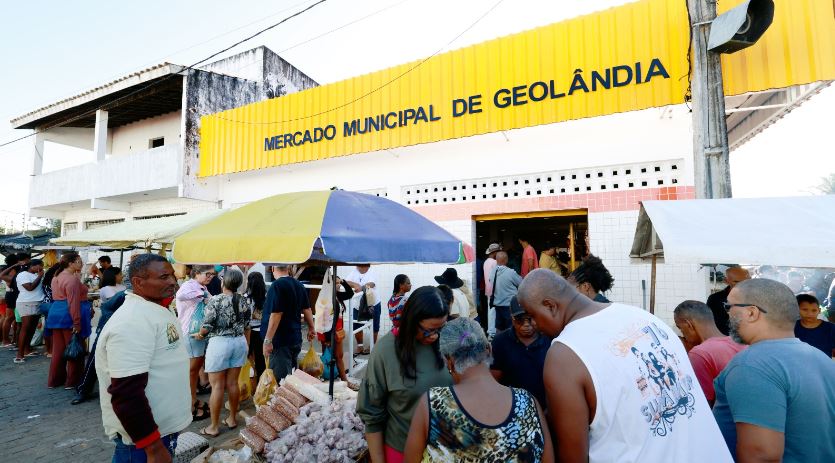 Cabaceiras do Paraguaçu recebe pacote de investimentos em saúde, mobilidade e desenvolvimento urbano