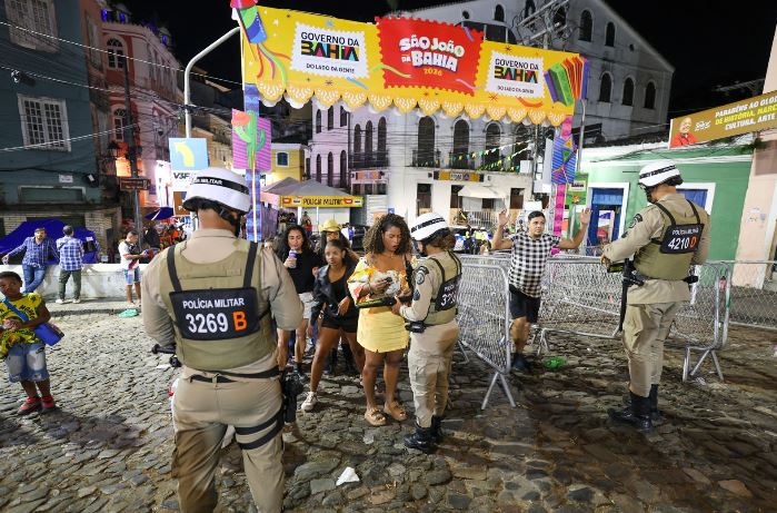 Ações para segurança e acolhimento ao turista ganham reforço no São João da Bahia do Centro Histórico de Salvador