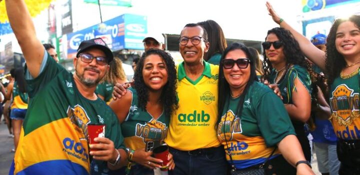 O Arrastão Anarriê encerra a programação diurna, hoje, nas ruas de Santo Antônio de Jesus