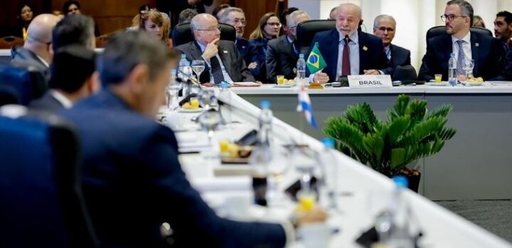 “O Mercosul é uma necessidade estratégica”, afirma Lula na cúpula do bloco, no Paraguai