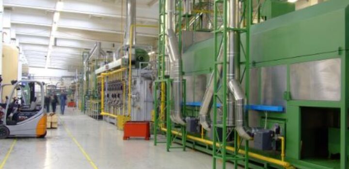 Indústria de máquinas e equipamentos segue em queda em 2026