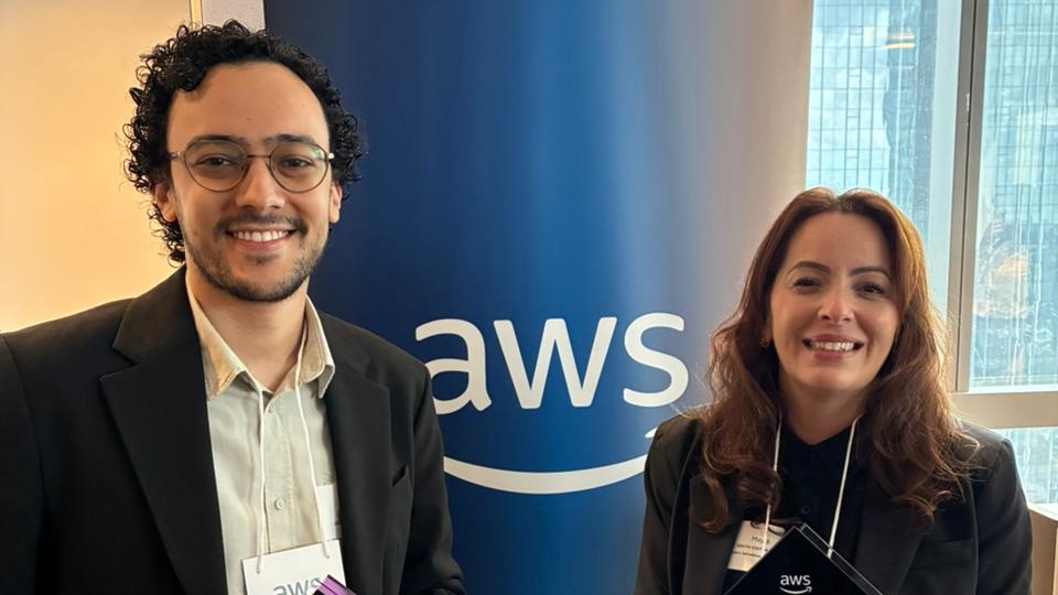 AWS premia instituições de ensino superior