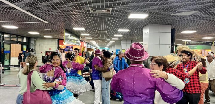 Receptivo junino da Setur-BA acolhe turistas e fortalece experiência de quem chega para o São João da Bahia