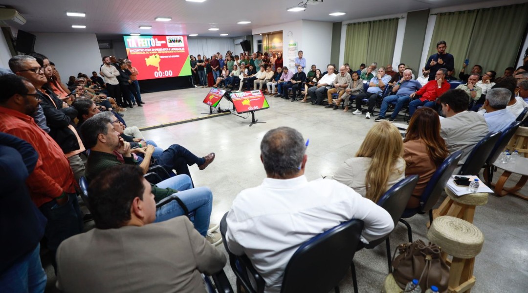 Em Senhor do Bonfim, governador se reúne com empresários e lideranças para discutir investimentos para o município