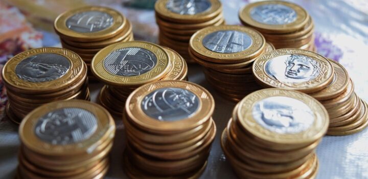 Cerca de 86% dos inadimplentes relatam danos à saúde física do estresse financeiro, revela pesquisa CNDL/SPC Brasil