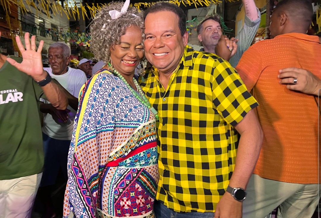 Geraldinho representa o governador Jerônimo Rodrigues no São João do Nordeste de Amaralina