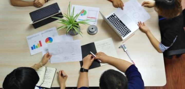 Empresas mudam decisões e adotam cautela em razão do momento eleitoral
