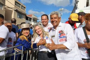 Leia mais sobre o artigo Governador participa da abertura e segue no cortejo do Dois de Julho em Salvador