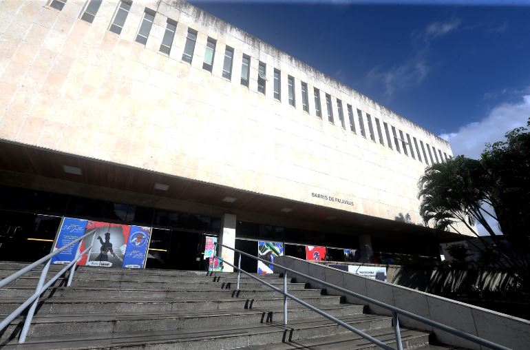 Governo da Bahia anuncia pacote histórico de investimentos em Livro e Leitura na Biblioteca Central, nesta sexta-feira (3)
