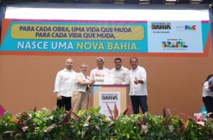 Leia mais sobre o artigo Governo do Estado anuncia pacote de investimentos de cerca de R$ 6 bilhões e autoriza obras que beneficiam mais de 160 municípios baianos
