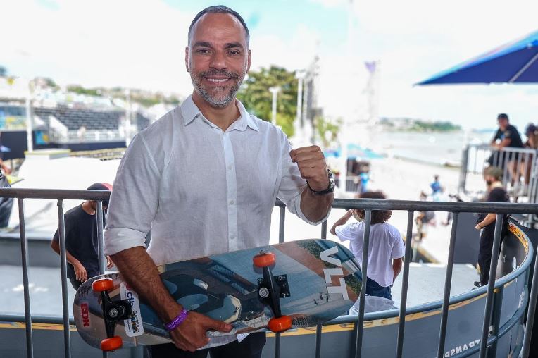 Augusto Vasconcelos celebra inauguração do Skatepark do Subúrbio, primeiro do Brasil com certificação da World Skate