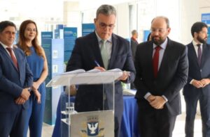 Leia mais sobre o artigo Câmara de Salvador e TRE-BA firmam parceria para exposição no Centro de Cultura