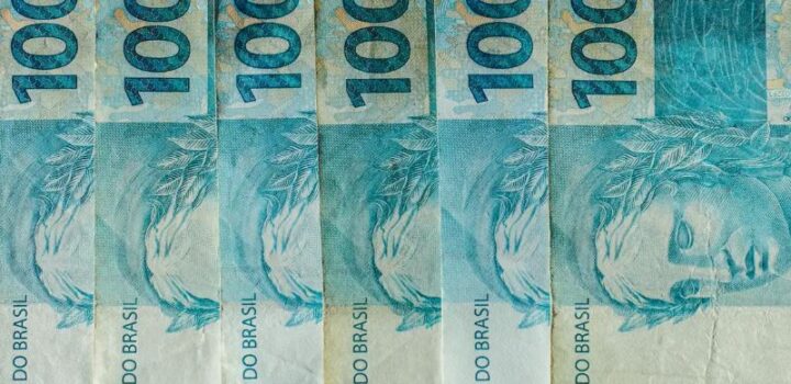 Caixa paga Bolsa Família de julho a beneficiários com NIS de final 4