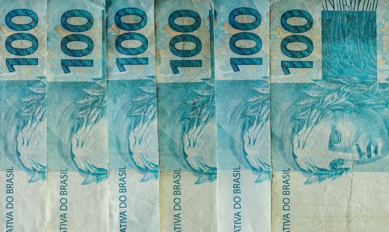 Você está visualizando atualmente Caixa paga Bolsa Família de julho a beneficiários com NIS de final 4