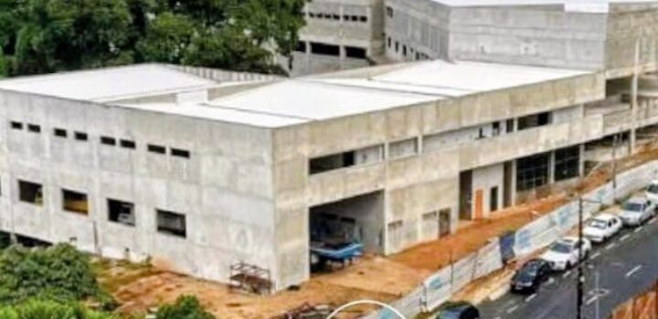 Aladilce envia ofício à SMED e representação ao MP-BA sobre obra da Escola do Curralinho