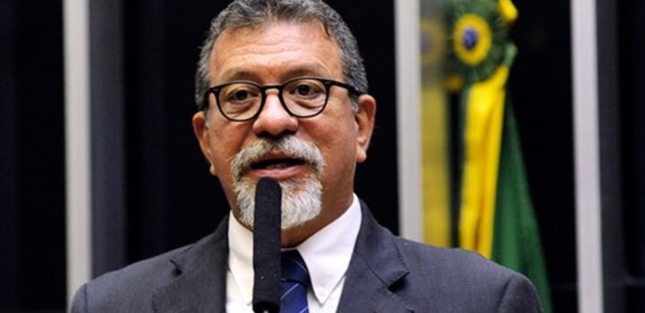 Afonso Florence cobra de Bruno quais medidas tomou depois que soube das irregularidades na prefeitura