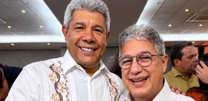 Rosemberg diz que ACM Neto virou “disco arranhado” e cobra respostas sobre investigação na Prefeitura