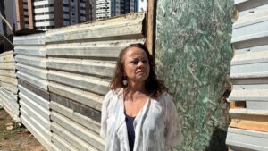 Leia mais sobre o artigo Aladilce confronta Bruno Reis na Escola do Curralinho: “A realidade desmente seu discurso!”