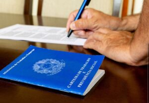 Leia mais sobre o artigo Com mais 7.159 postos em maio, a Bahia contabilizou 45.294 novas vagas no ano
