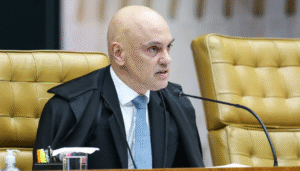 Leia mais sobre o artigo Moraes dá 48 horas para Bolsonaro informar se autorizou vídeo com IA