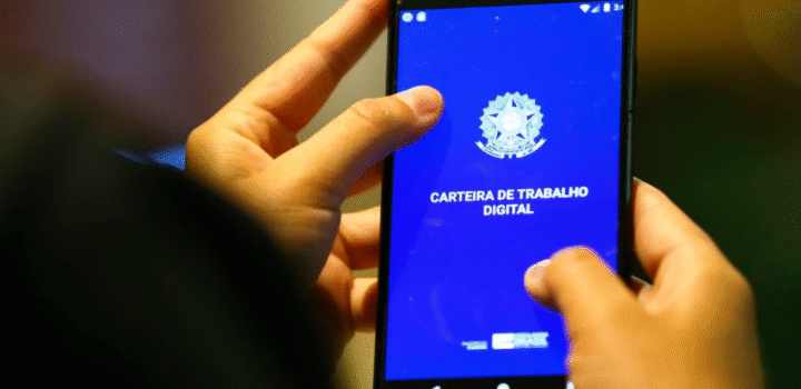 A taxa de desocupação é de 5,4% e taxa de subutilização é de 12,9% no trimestre encerrado em junho