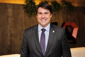 Leia mais sobre o artigo Convidado de ACM Neto em evento sobre segurança vira alvo da PF