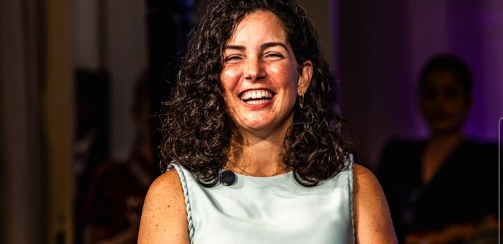 Iara Schimmelpfeng representa a Petrobahia em painel sobre integridade no Welcome Women Forum 2026