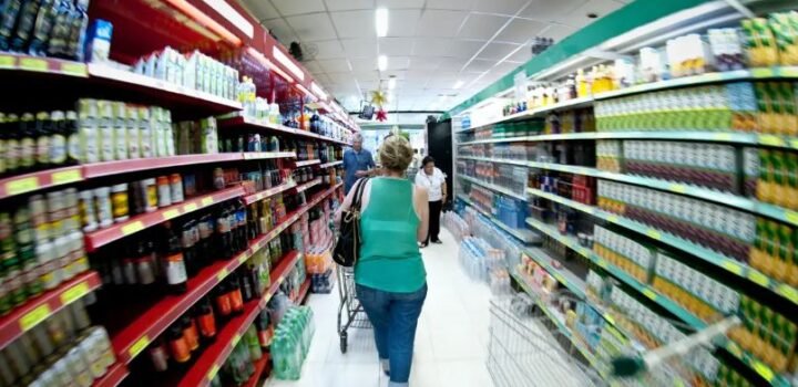 Em julho, custo da cesta básica diminui em 26 capitais