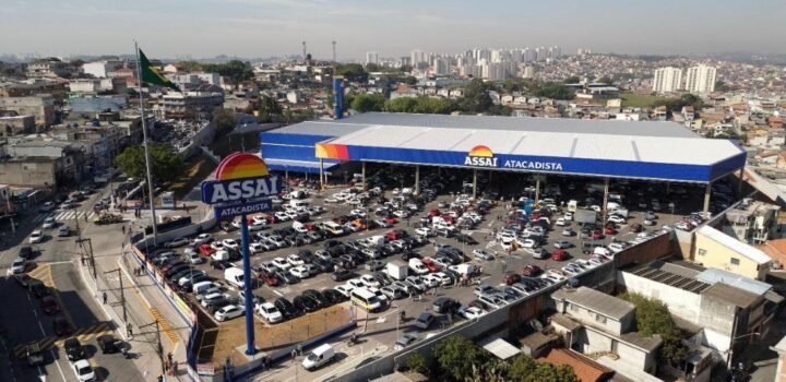 Assaí ganha market share, reduz alavancagem e atinge receita bruta de R$ 21,4 bilhões no 2ºtri