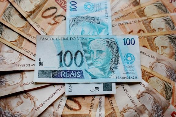 IPCA fica em 0,07% em julho, diz IBGE