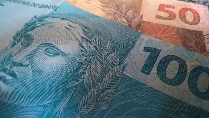 Especialistas analisam divulgação da ATA do Copom sobre redução de juros da Selic