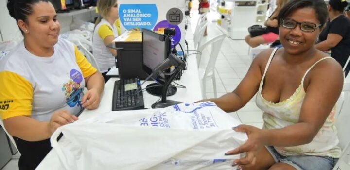 Volume de serviços fica estável (0,0%) em junho