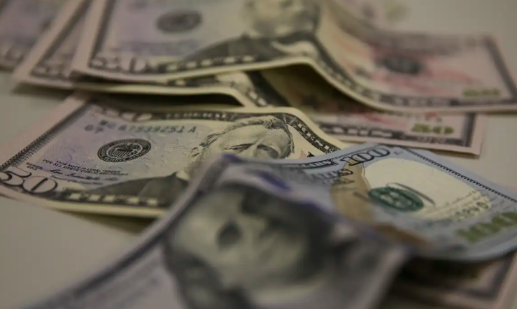 Brasil e EUA retomam negociação após tarifaços de 25% e 12,5%