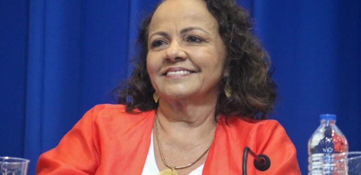 Aladilce cobra de Bruno e ACM Neto explicação sobre “recuo” de 90% para 70% da obra da Escola do Curralinho
