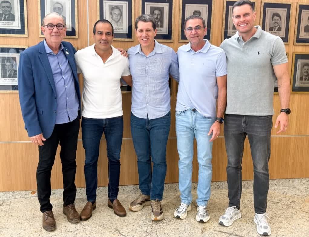 Deputado Hassan destaca fortalecimento do municipalismo durante visita às novas instalações da UPB