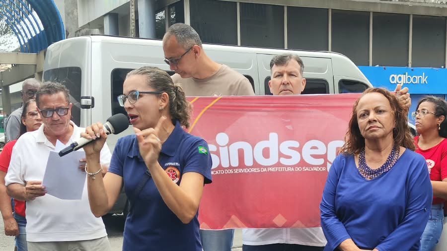 “A escala de trabalho não pode ser usada como punição”, diz Aladilce em mobilização dos servidores municipais da saúde