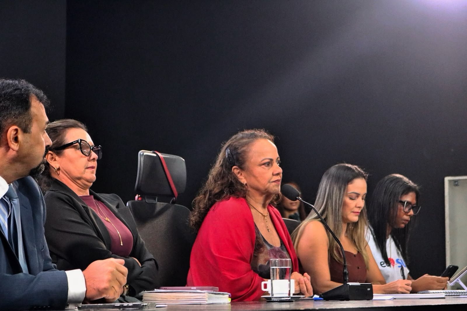 Aladilce pede reunião urgente na SMS para discutir escala de 12 horas no SAMU e UPAS