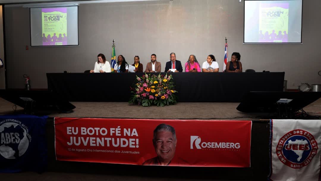 Juventude baiana discute participação social e políticas públicas em ato na Alba